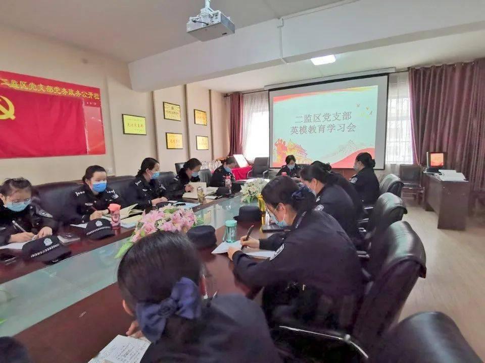 主帅:本纳塞尔、本塞拜尼受伤,无缘阿尔及利亚小组赛收官战